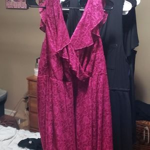 EUC Torrid Sz 4, fuchsia flutter lace skater dress
